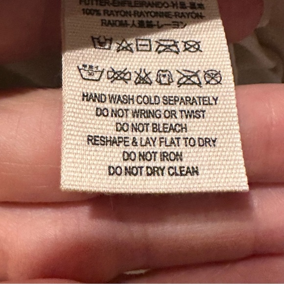 Free People White Polyurethane “pleather” Mini Skirt w/ Lining Women’s Size 4 - Picture 9 of 9